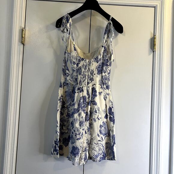 Reformation annabell mini dress jaspar white blue floral size 4 viscose - Picture 4 of 6
